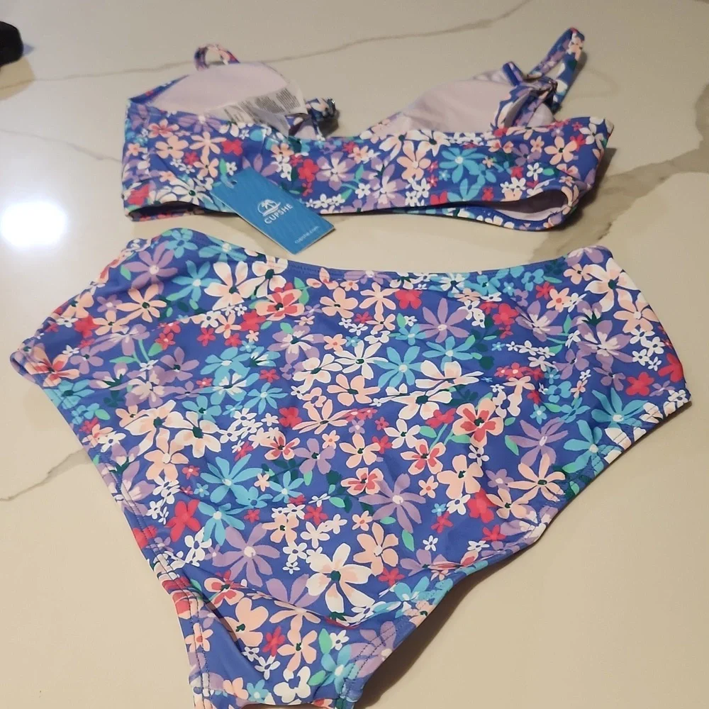 Bikini‎ Swimsuit High Waisted V Neck Twist Front purple sz S